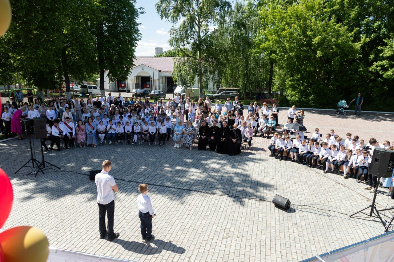 Последний звонок в 2024-2025 учебном году - фото 1
